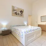 A Due Passi Dal Porto Apartment Livorno