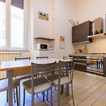 Apartment A Due Passi Dal Porto Livorno