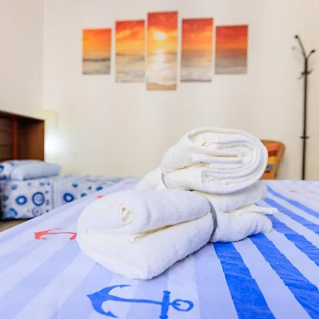 A Due Passi Dal Porto Apartment Livorno